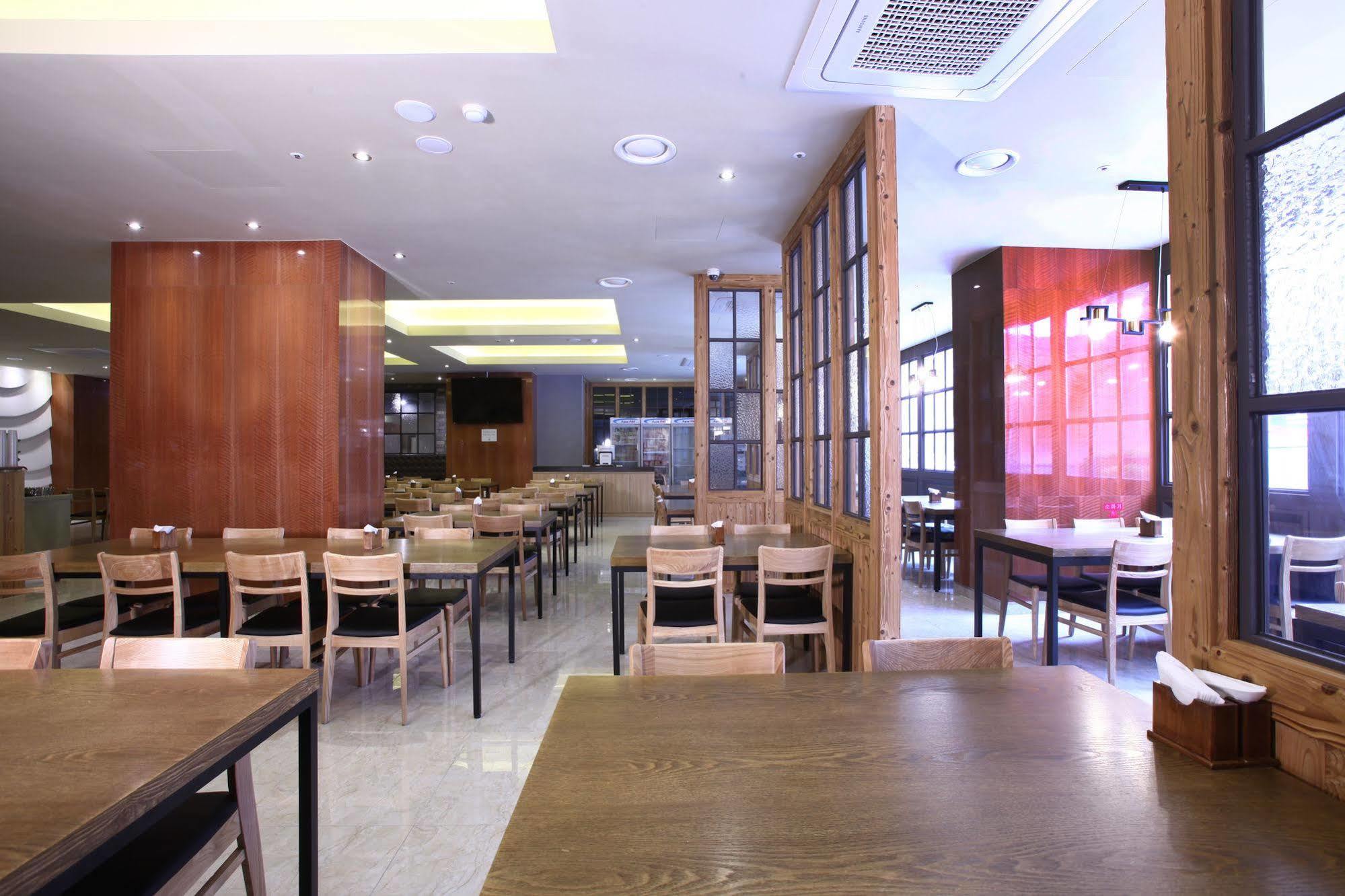 Hotel Sopra Incheon Cheongna Kültér fotó