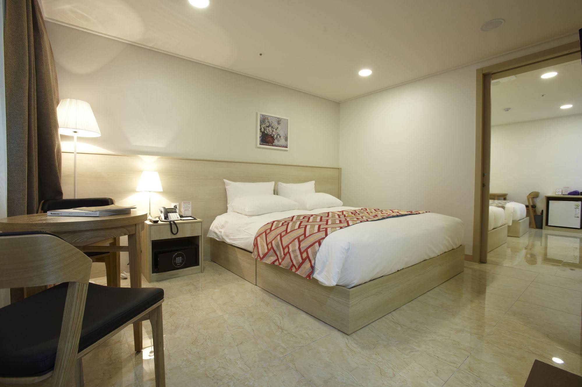 Hotel Sopra Incheon Cheongna Kültér fotó